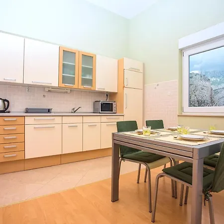 Apartmani Ribnjak Seka Omis Exterior photo