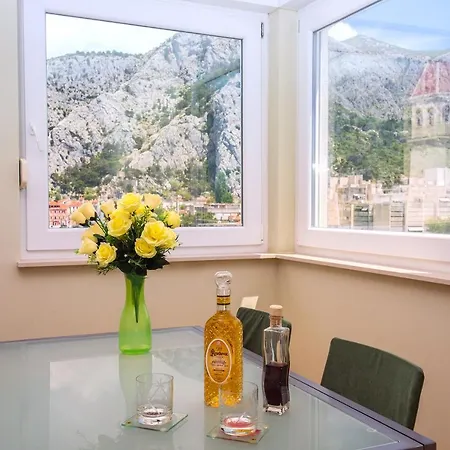 Apartmani Ribnjak Seka Omis Exterior photo